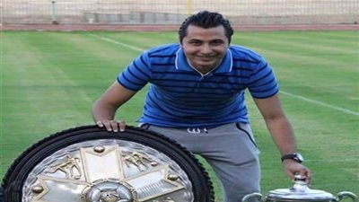 الزمالك يحتفل بعيد ميلاد أحمد زاهر