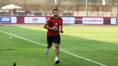 الإسماعيلي يجدد مفاوضات ضم ظهير الأهلي