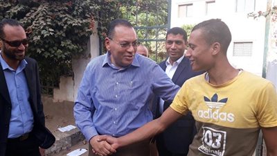 محافظ الشرقية خلال زيارة الوحدة الصحية بـ أنشاص الرمل: كيف نقصر في حق المريض؟
