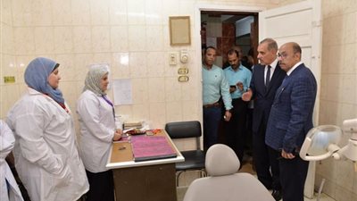 محافظ أسيوط: نستهدف 55 ألف مواطن يوميا من ضمن مبادرة الرئيس للقضاء على فيروس سى