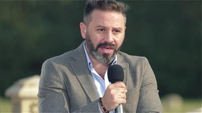 حازم إمام يشعل مواقع التواصل الاجتماعي ويتصدر 