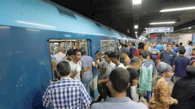 بعد عطل فني .. عودة حركة القطارات بالمترو  اتجاه شبرا