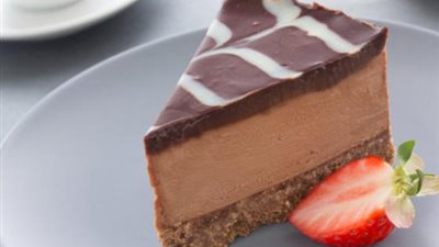 بتحبي الحلويات .. اعرفي طريقة عمل تشيز كيك جالكسي 