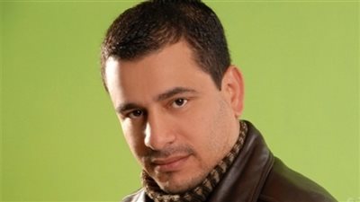 هشام عطوة يضع اللمسات الأخيرة لحفل مهرجان الإسكندرية السينمائي 