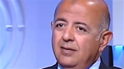اسأل طبيب .. ما أعراض القولون العصبي وعلاجه عند النساء .. استشاري الجهاز الهضمي  يجيب لـ