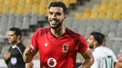 أزارو يفشل في معادلة رقم الخطيب التاريخي