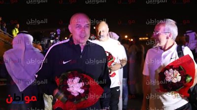 بالمزمار والورود.. استقبال بعثة الزمالك فى السعودية (صور)