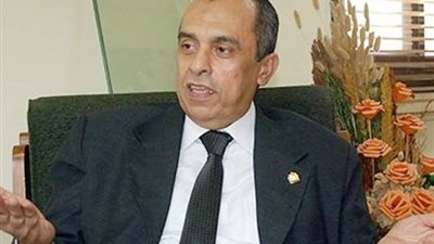 اليوم.. تشييع جنازة والدة وزير الزراعة الدكتور عز الدين  أبو ستيت