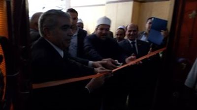 صور.. وزير الأوقاف يفتتح المول التجاري بمدينة الخارجة 
