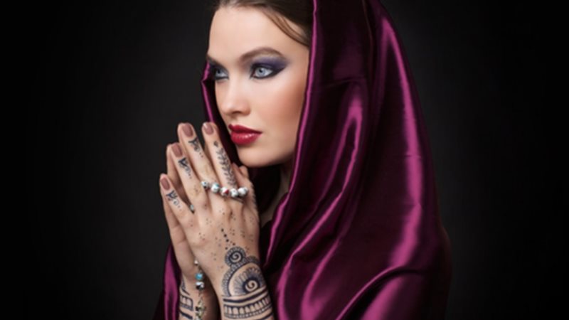  10 علامات يعشقها