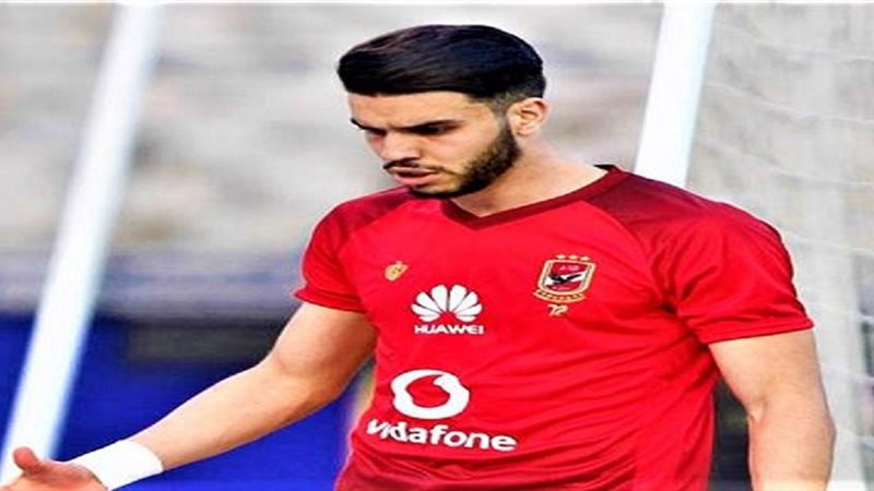 وليد أزارو لاعب الأهلي