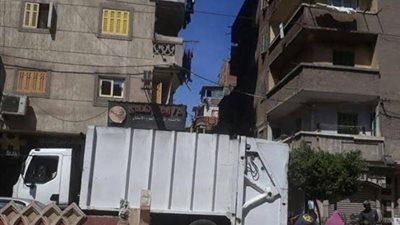 محافظ الإسكندرية يتابع أعمال النظافة بـ حي غرب 