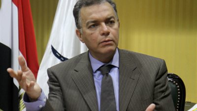 وزير النقل يتابع أعمال تنفيذ توسعة طريق القاهرة ـ السويس 