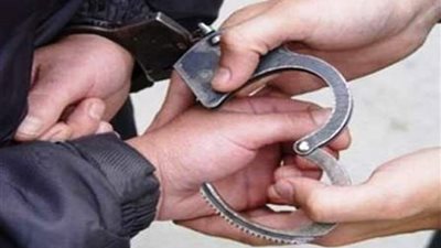 ضبط هارب من دفع غرامة مليون جنيه وبحوزته 108 بطاقة تموينية بمنطقة الشرابية