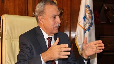 محافظ قنا يكشف عن عدد الشكاوى التي تلقاها خلال اللقاء الأسبوعي