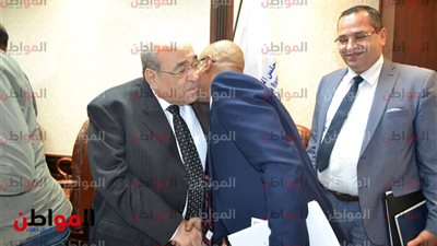 صور .. رئيس تحرير المواطن يهنئ مصطفى الفقي على رئاسة لجنة توصيات لقاء وزير التعليم