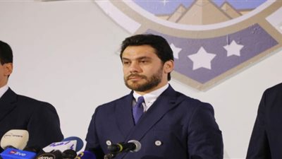 أحمد حسن: مندهش من إسناد مباراة بيراميدز وطنطا لحكم صغير في السن
