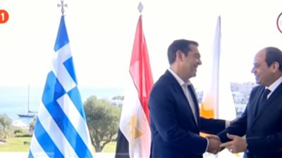 فيديو.. السيسي يعقد جلسة مباحثات مع رئيس الوزراء اليوناني قبيل القمة الثلاثية مع اليونان وقبرص