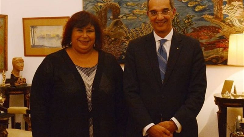 وزير الاتصالات ووزيرة
