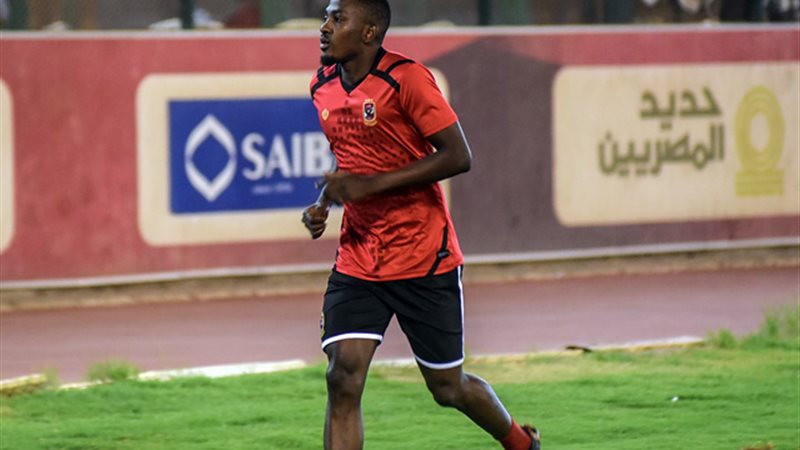 جونيور اجايي لاعب