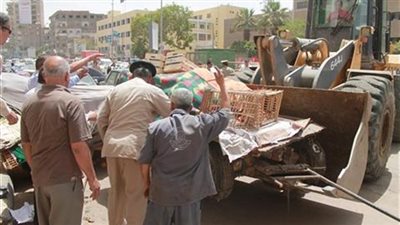للحد من ظاهرة انتشار الباعة الجائلين.. حملات مكبرة لرفع الإشغالات بالغربية