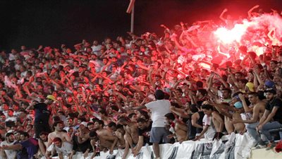 ‏فيديو.. جماهير الزمالك تحيي ذكرى الدفاع الجوي أمام منية سمنود