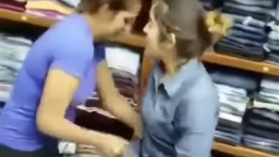 فيديو| مكنش بنطلون ده .. فتاة تسرق محل ملابس .. لن تتخيل ماذا حدث لها !