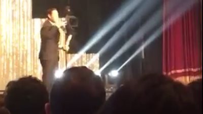 فيديو| .. مهرجان السينما العربية يكرم مدحت صالح