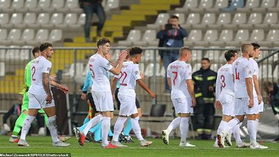 ساوثجيت يشيد بأداء ثنائي إنجلترا عقب مواجهة كرواتيا
