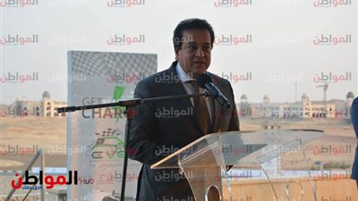فيديو .. وزير التعليم العالى: علمنا شباب الجامعات كيف يصنعون سيارة مصرية