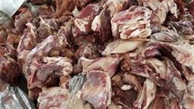 ضبط 26 كيلو لحوم و 16 علبة غذائية مجهولة المصدر ببني سويف 