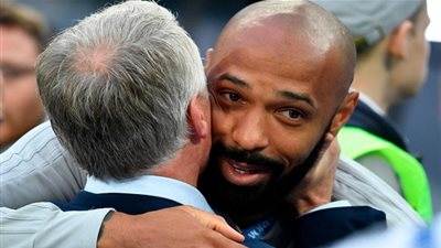 ديشامب يرفض تقديم النصيحة إلى هنري
