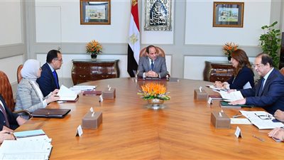 السيسي يوجه بتطوير منظومة الرعاية الصحية والارتقاء بالخدمات المقدمة للمواطنين