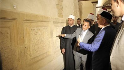 صور| رئيس تتارستان يزور الجامع الأزهر