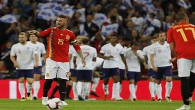 فيديو.. إنجلترا تصعق إسبانيا بثلاثية في الشوط الأول 