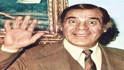 أمين الهنيدي ترك منصبه من أجل التمثيل وقدمه الريحاني للفن