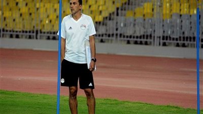 أسامة نبيه: تأهلنا لأمم أفريقيا على حساب منتخب قوي عكس جهاز أجيري