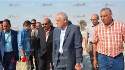 محافظ الجيزة يحيل مدير ووكيل إشغالات حي شمال لتقصيرهما في العمل 