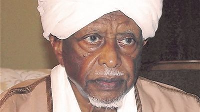 ضاحي خلفان ينعي الرئيس السوداني الأسبق بكلمات مؤثرة