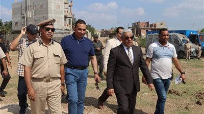 مدير أمن كفر الشيخ يقود حملة لإزالة التعديات على نهر النيل بـ فوه