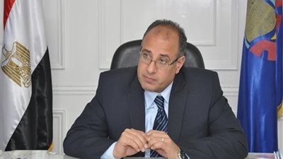 محافظ الإسكندرية يكلف نائبه بالمرور على المخابز ومكاتب التموين واتخاذ الإجراءات اللازمة تجاه المخالفين 
