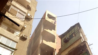 صور.. رئيس حي عابدين: إزالة فورية لـ5 طوابق مخالفة لرخصة البناء