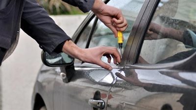 أمن الجيزة يضبط أحد الأشخاص متخصص فى جرائم السرقة 