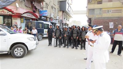في استجابة لمطالب أهالي جسر السويس : حملة مكبرة بالمنطقة وغلق العديد من الجراجات والمحلات المخالفة
