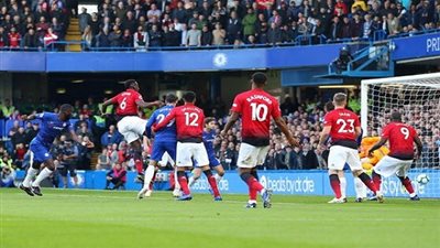 فيديو.. تشيلسي يتقدم على مانشستر يونايتد بهدف في الشوط الأول