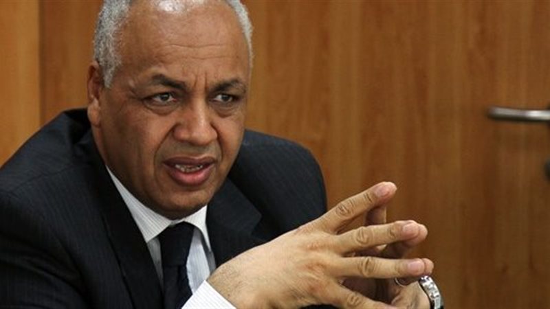 مصطفى بكرى 