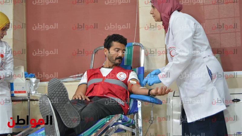 خالد النبوى يتبرع