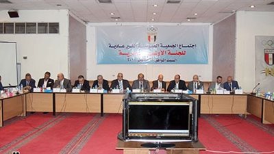 اللجنة الأوليمبية توضح أسباب إيقاف رئيس الزمالك  