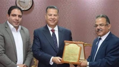 جمعية مواطنون ضد الغلاء تكرم محافظ بني سويف لجهوده في حماية المستهلك
