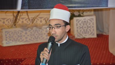 فيديو.. الشيخ إبراهيم حسن السوهاجى.. الأول في الإنشاد الديني بجامعة الأزهر 